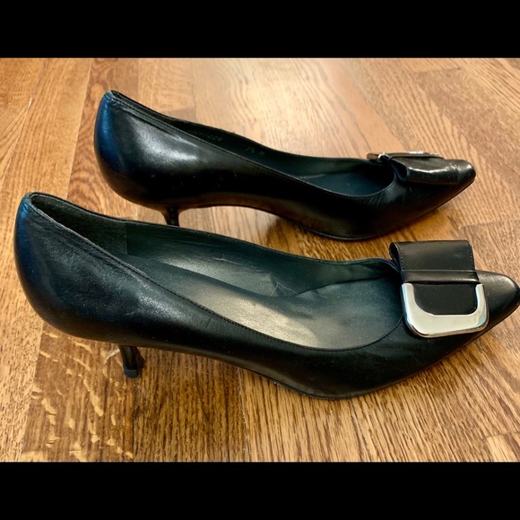 STUART WEITZMAN black heels. Classic style. - Picture 4 of 5